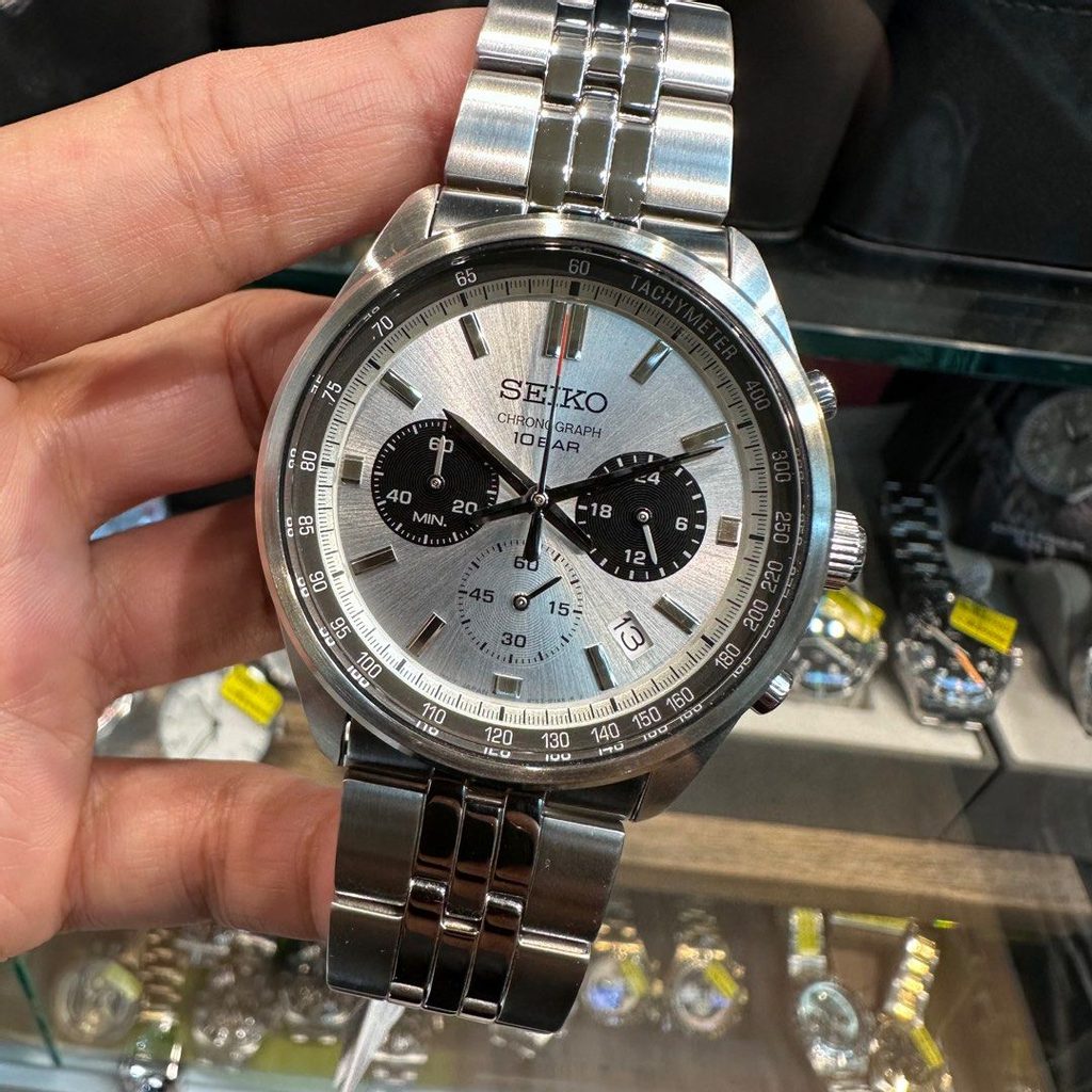 Seiko Chronograph Classic Men's Stainless Steel Watch SSB425P1 Panda
