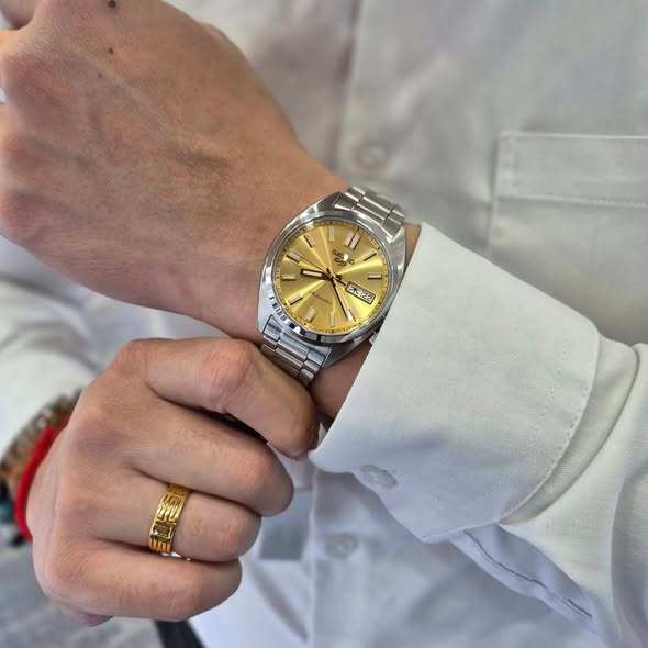 Seiko 5 Sports 100M SNXS Reissue Gold Cufflinks Automatic Stainless Steel Watch SRPL59K1
