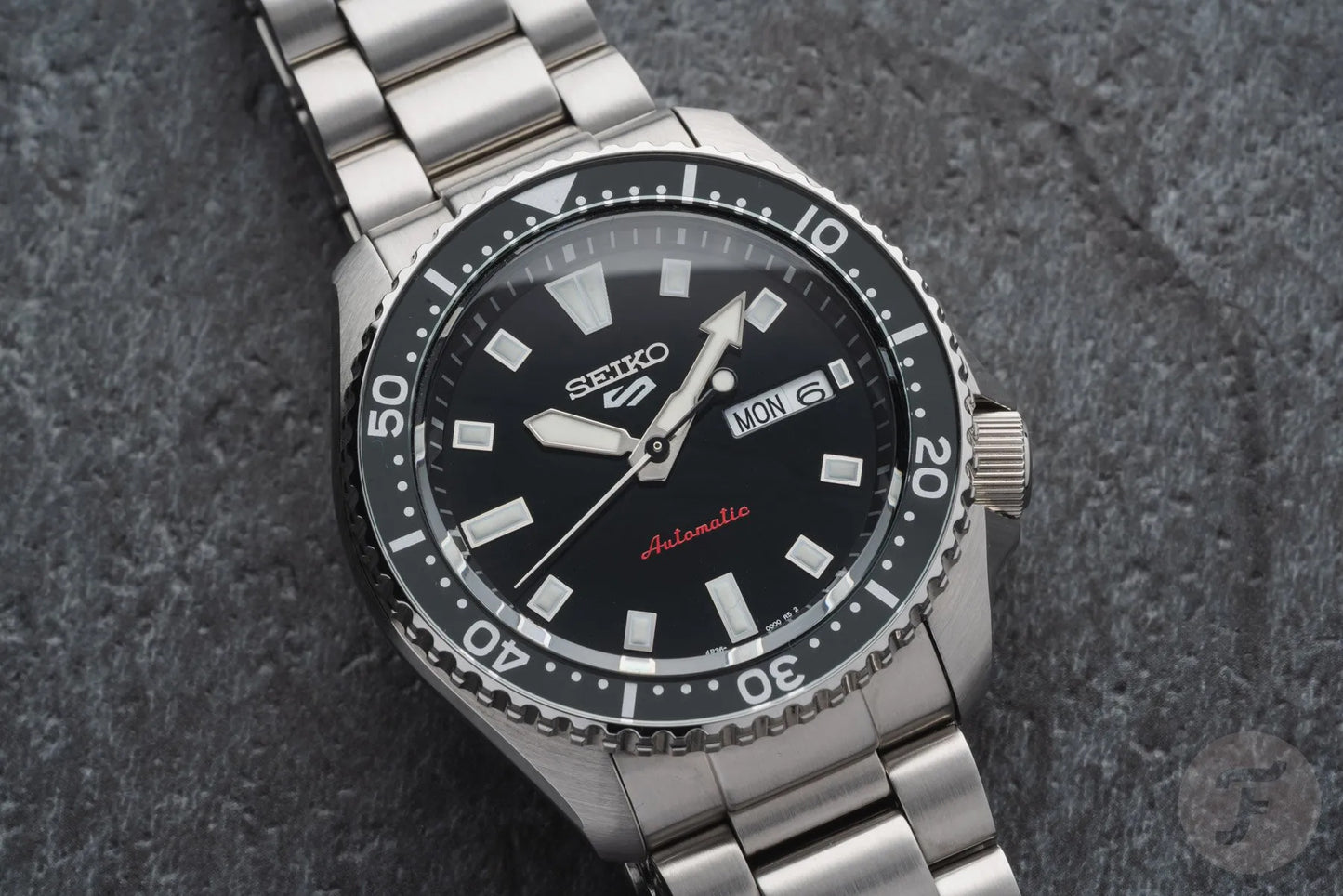 Seiko 5 100M Kuro Black Dial Automatic Stainless Steel Watch SRPL85K1