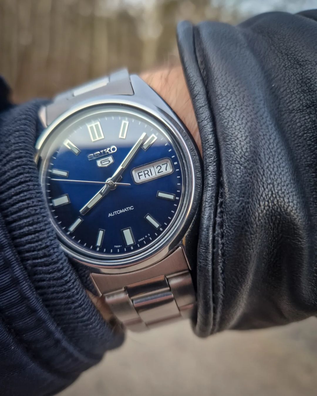 Seiko 5 Classics 100M SNXS Blue Automatic Stainless Steel Watch SNXS77K1