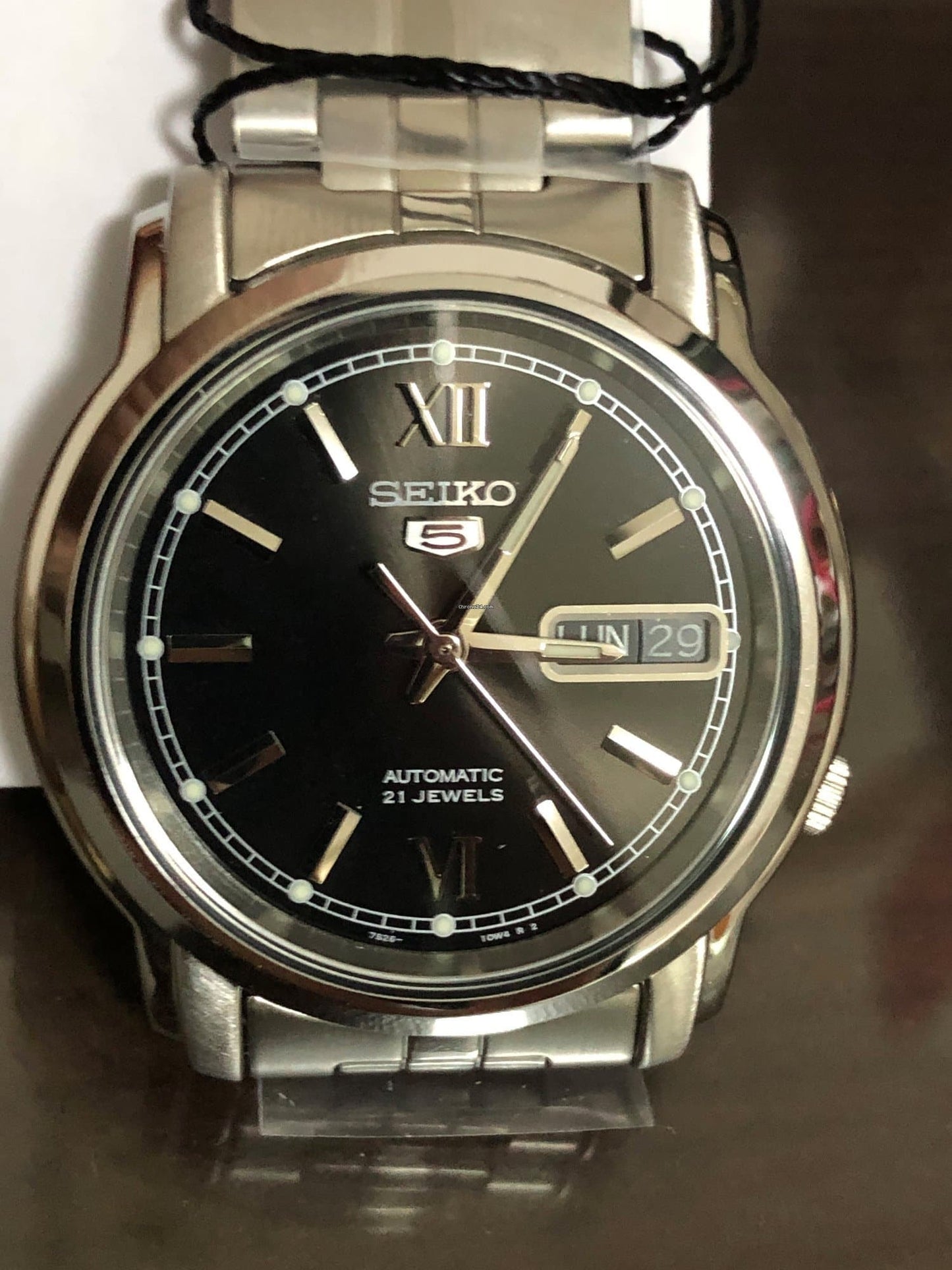 Seiko 5 Classic Men's Size Black Dial Stainless Steel Strap Watch SNKK81K1 - Diligence1International