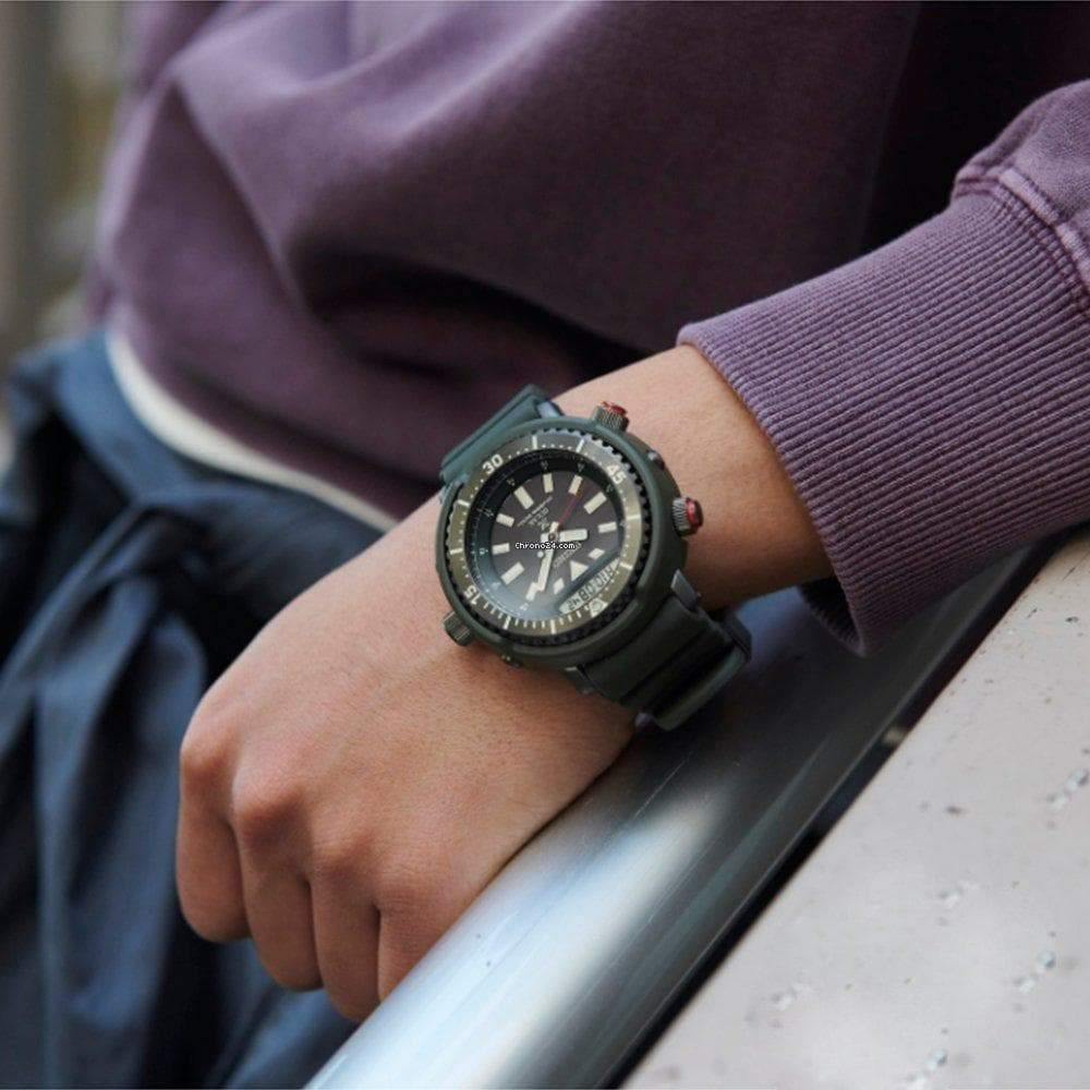 Seiko Urban Safari Series Arnie Solar Tuna Green Diver's Men's Watch SNJ031P1 - Diligence1International