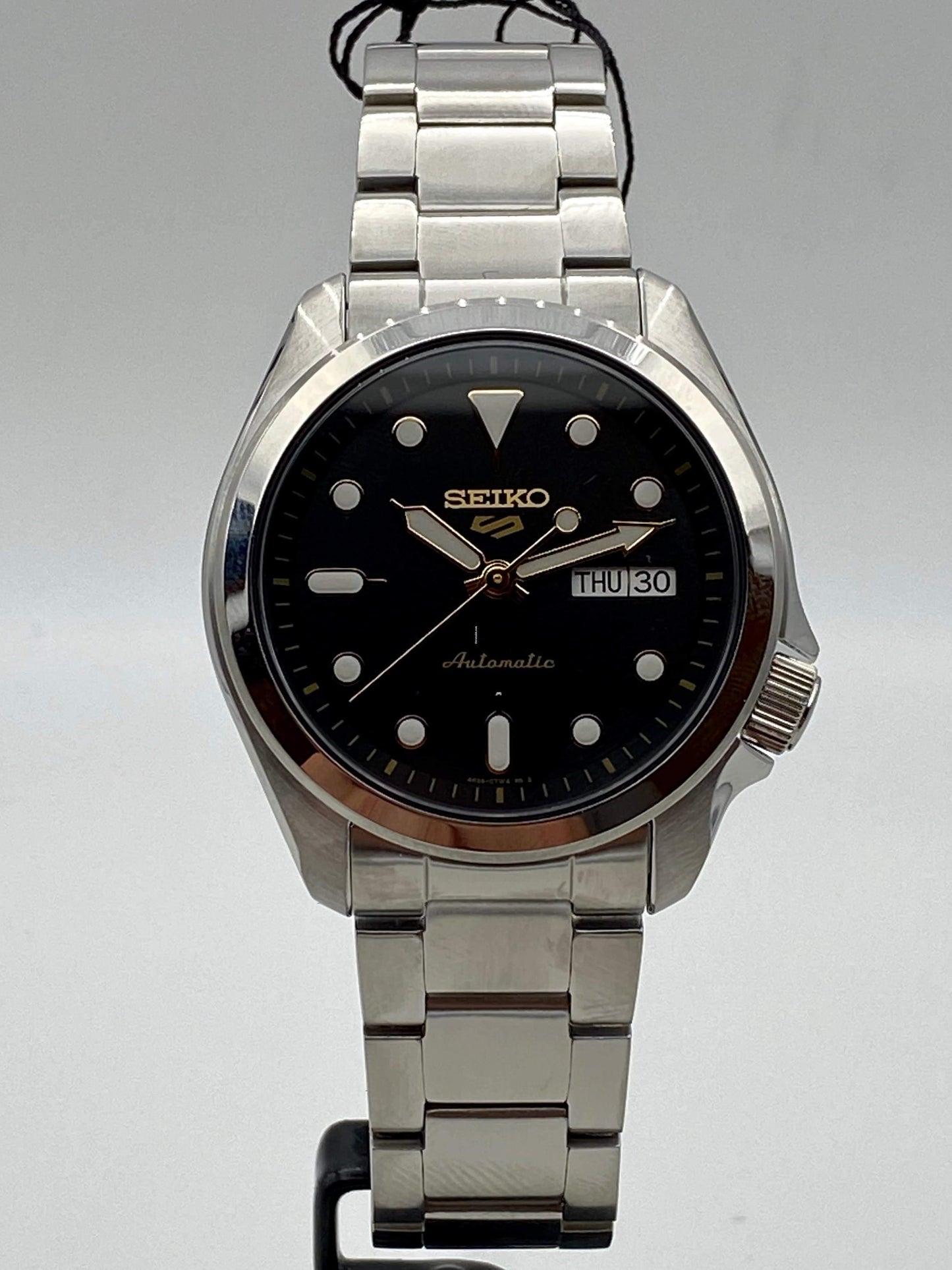 NEW Seiko 5 Sports 100M Automatic Men's Watch Black Dial Gold Accents SRPE57K1 - Diligence1International