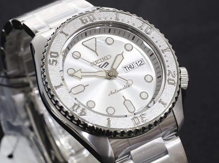 NEW Seiko 5 Sports 100M Automatic Men's Watch All Stainless Steel SRPE71K1 - Diligence1International