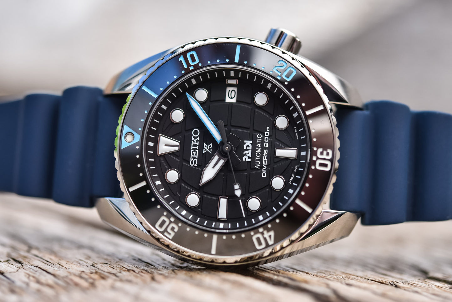 Seiko Prospex PADI SE King Sumo Gradation Diver's Men's Blue Rubber Strap Watch SPB325J1