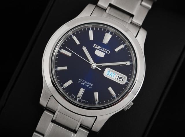Seiko 5 Classic Men's Size Blue Dial Stainless Steel Strap Watch SNK793K1 - Diligence1International