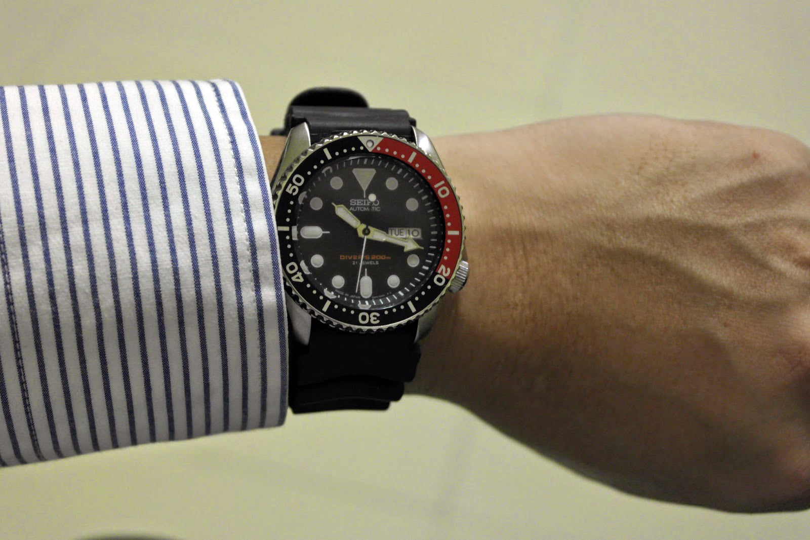 Seiko Japan Made Pepsi SKX 200M Diver's Men's Rubber+Endmill 316L S/S Strap Watch SKX009J1 SET - Diligence1International