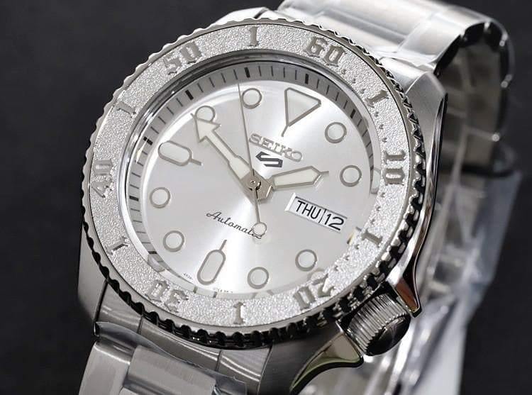 NEW Seiko 5 Sports 100M Automatic Men's Watch All Stainless Steel SRPE71K1 - Diligence1International