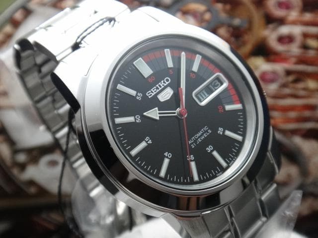 Seiko 5 Classic Black Dial with Red Bar Couple's Stainless Steel Watch Set SNKK31K1+SYMD95K1 - Diligence1International