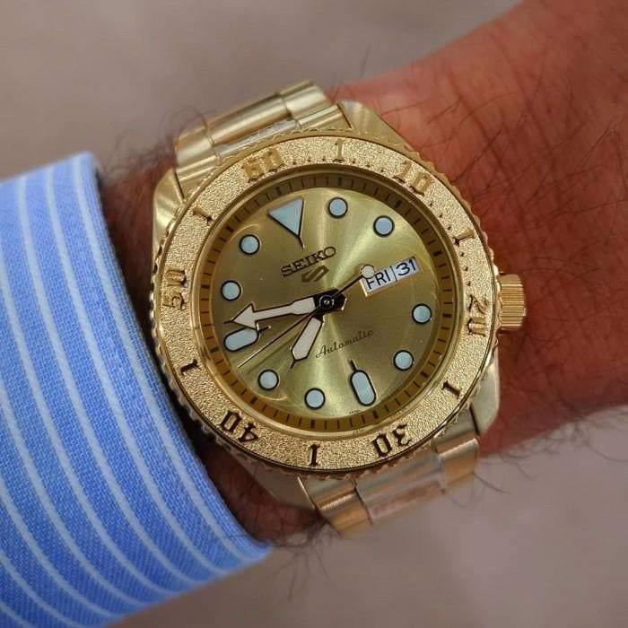 NEW Seiko 5 Sports 100M Automatic Men's Watch All Gold Plated SRPE74K1 - Diligence1International