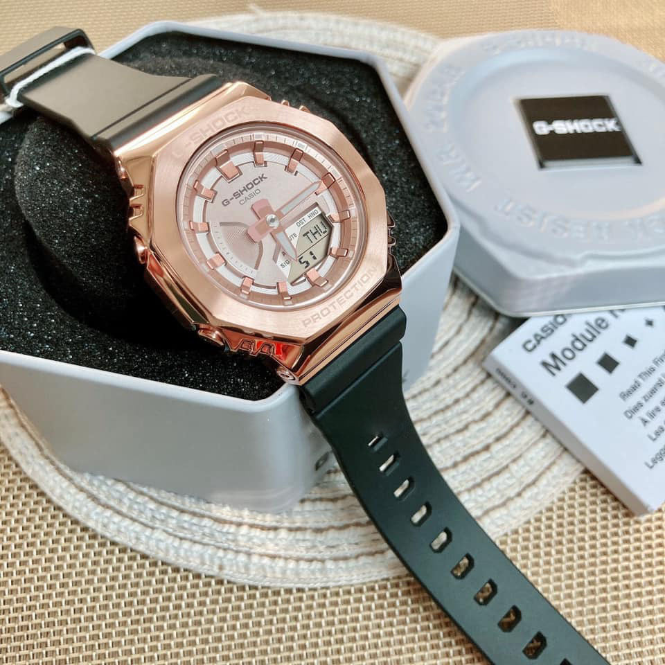 Casio G-Shock Carbon Core Guard Rose Gold AP CasiOak Ladies' Metal Case Watch GMS2100PG-1A4DR
