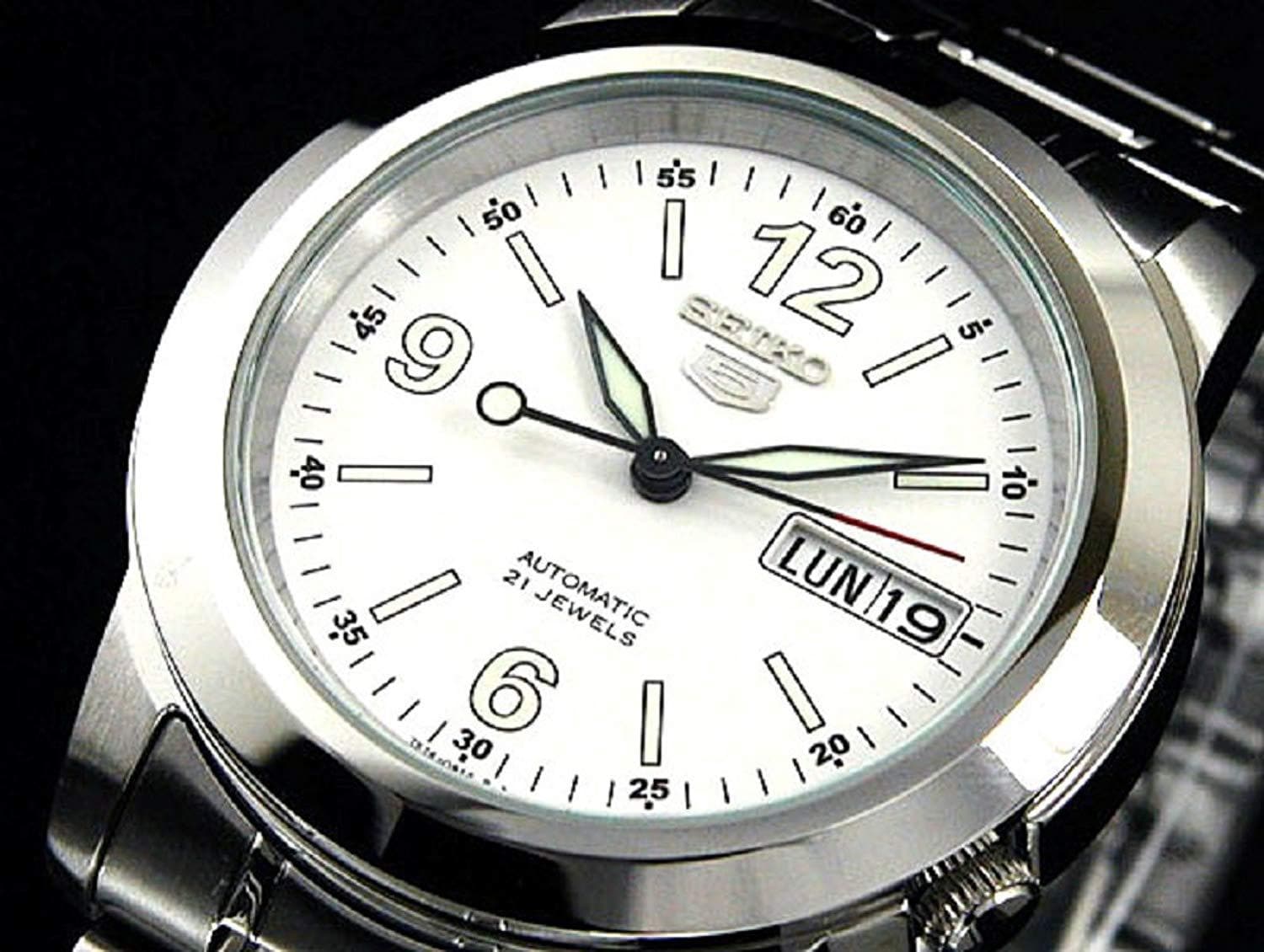 Seiko 5 Classic Men's Size White Dial Stainless Steel Strap Watch SNKE57K1 - Diligence1International