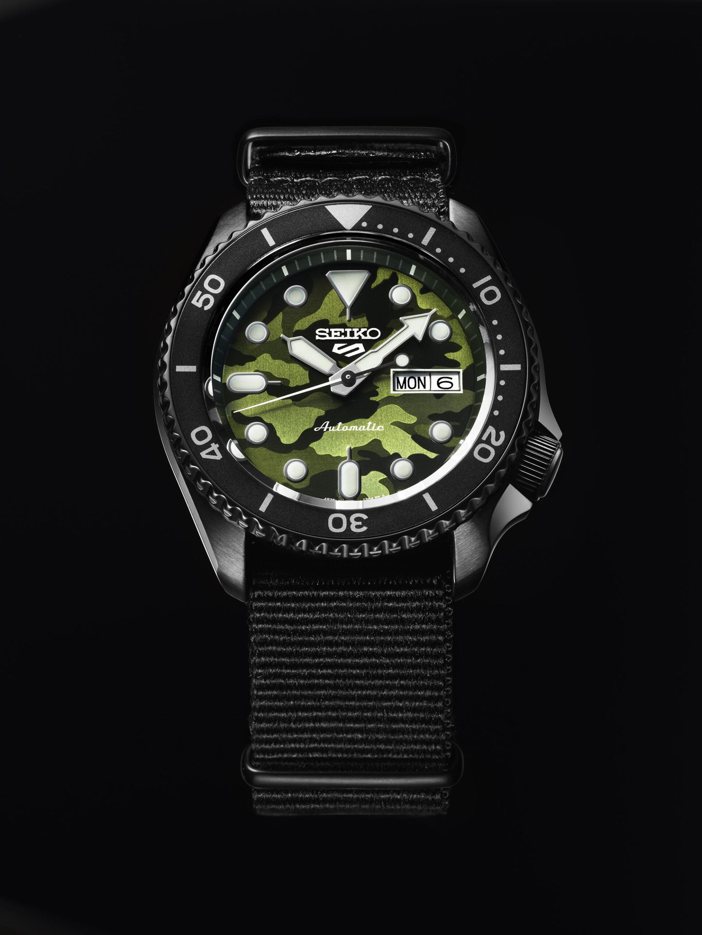 Seiko 5 Sports 100M Automatic Men's Watch Green Camo Dial SRPJ37K1