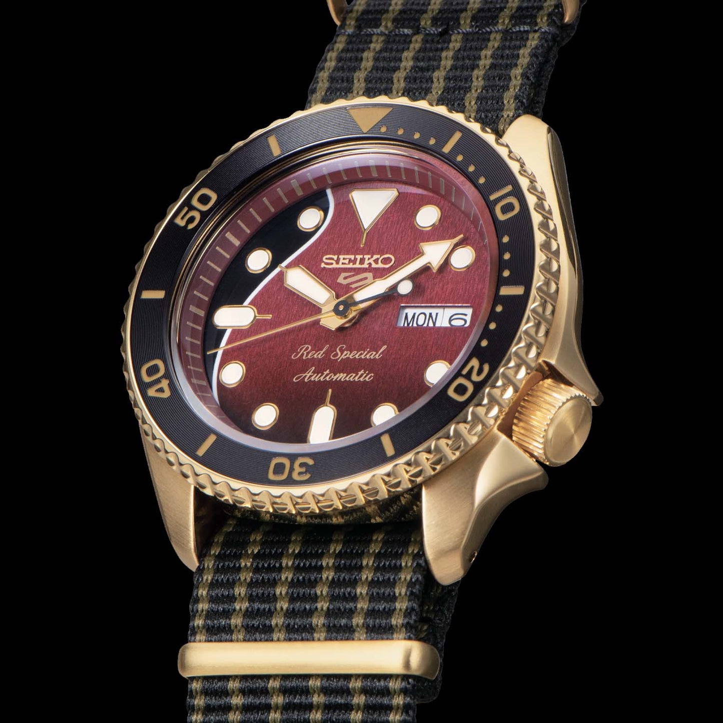 Seiko 5 Sports 100M LE Queen's Brian May Red Special II Men's Watch Nylon Strap SRPH80K1