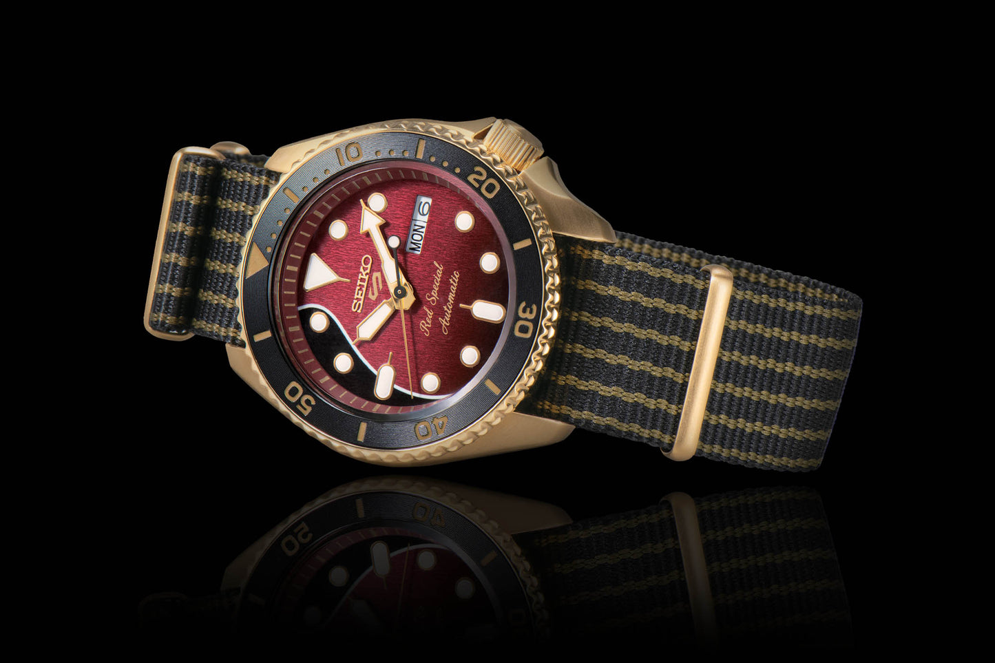Seiko 5 Sports 100M LE Queen's Brian May Red Special II Men's Watch Nylon Strap SRPH80K1