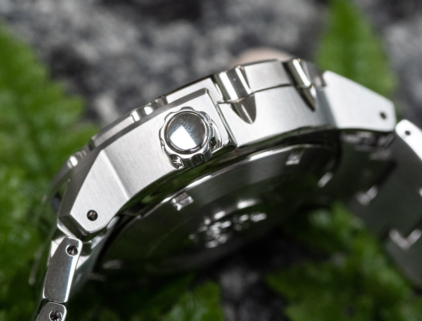 Seiko SE Penguin Monster Gen 4 Diver's 200M Men's Stainless Steel Watch SRPH75K1