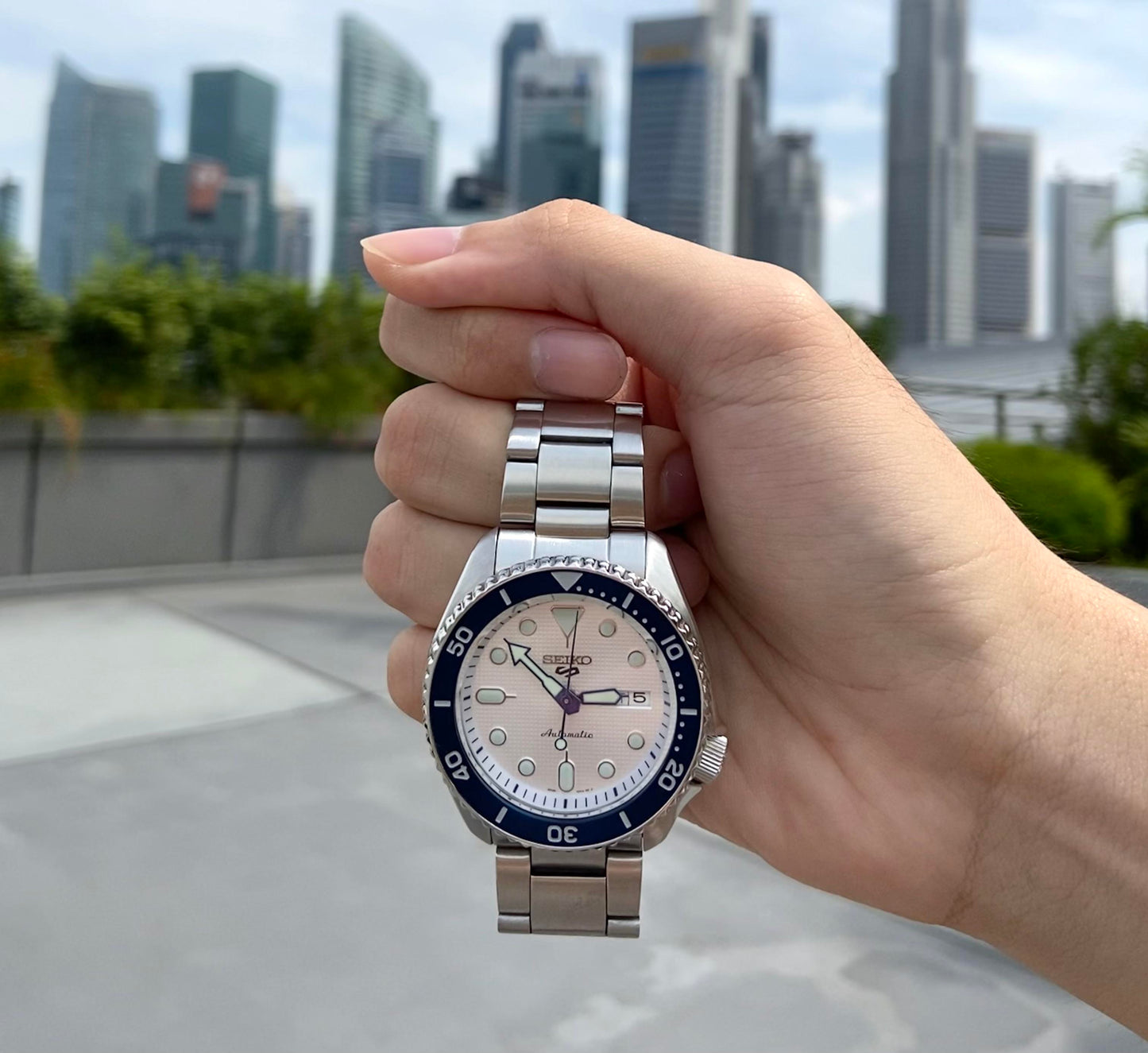 NEW Seiko 5 Sports 100M 140th Anniv LE Blue White Themed Mens Stainless Watch SRPG47K1
