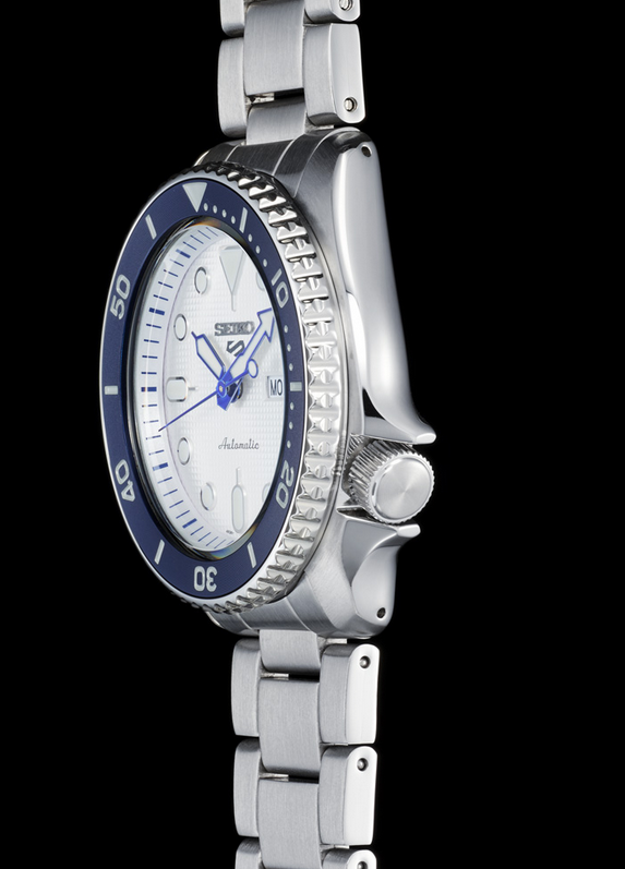 NEW Seiko 5 Sports 100M 140th Anniv LE Blue White Themed Mens Stainless Watch SRPG47K1