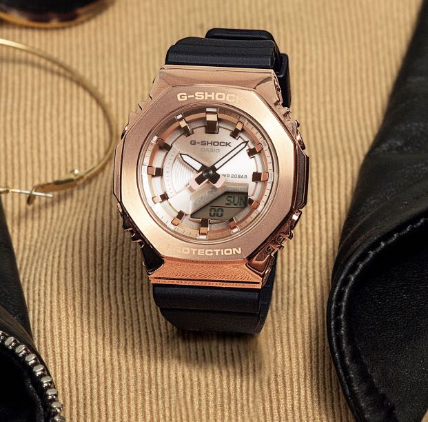 Casio G-Shock Carbon Core Guard Rose Gold AP CasiOak Ladies' Metal Case Watch GMS2100PG-1A4DR