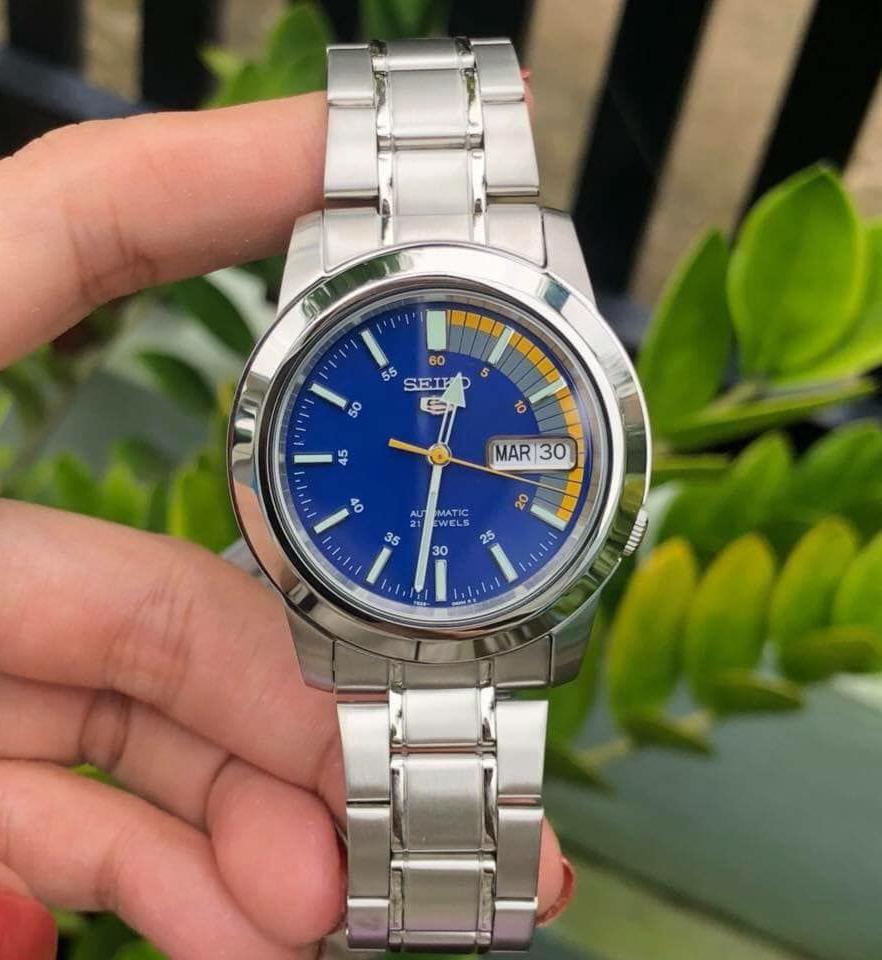 Seiko 5 Classic Men's Size Blue Dial Stainless Steel Strap Watch SNKK27K1 - Diligence1International