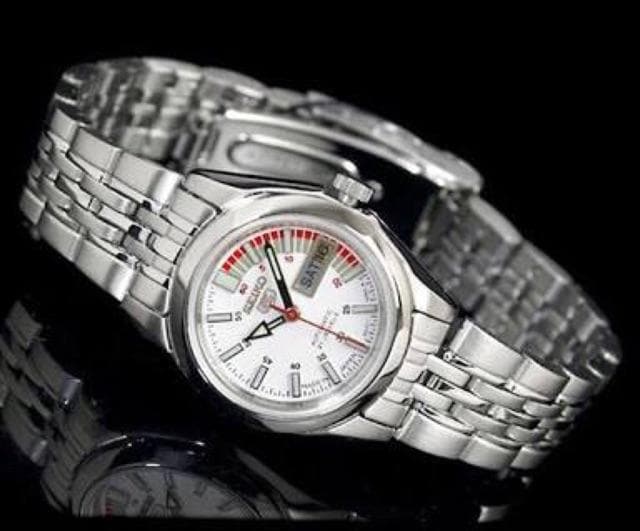 Seiko 5 Classic White Dial with Red Bar Couple's Stainless Steel Watch Set SNK369K1+SYMA41K1 - Diligence1International
