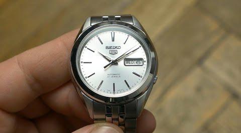Seiko 5 Classic Men's Size Silver Dial Stainless Steel Strap Watch SNKL15K1 - Diligence1International