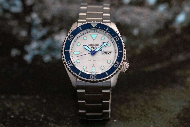 NEW Seiko 5 Sports 100M 140th Anniv LE Blue White Themed Mens Stainless Watch SRPG47K1