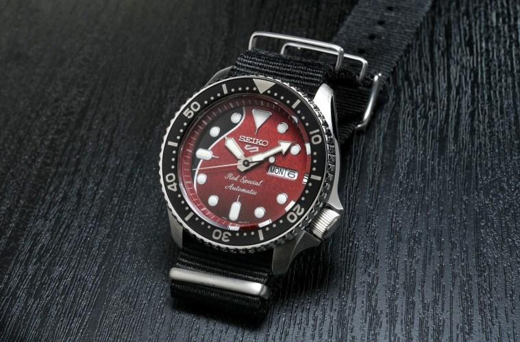 NEW Seiko 5 Sports 100M LE Queen's Brian May Automatic Men's Watch Red Dial Nylon Strap SRPE83K1 - Diligence1International