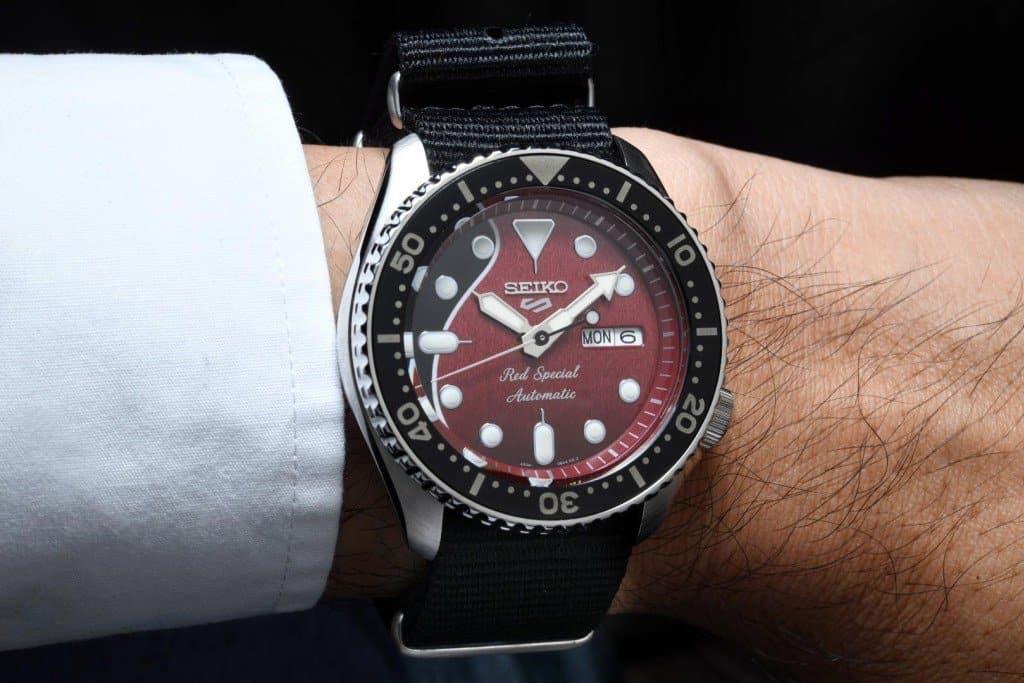 NEW Seiko 5 Sports 100M LE Queen's Brian May Automatic Men's Watch Red Dial Nylon Strap SRPE83K1 - Diligence1International