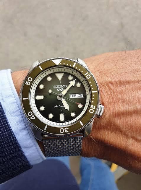 Seiko 5 Sports 100M Automatic Men's Stainless Mesh Strap Watch Green Bezel Dial SRPD75K1
