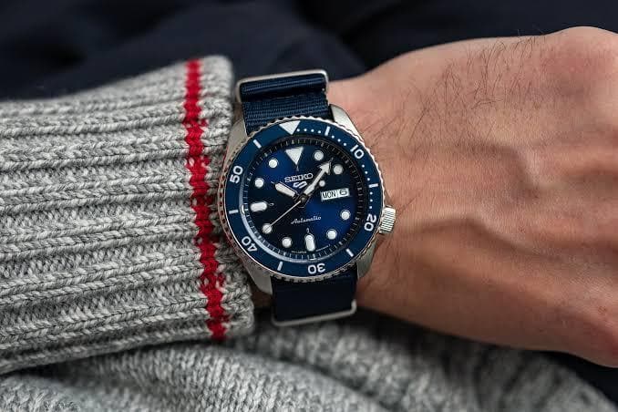 Seiko 5 Sports 100M Automatic Men's Watch Blue Bezel Dial Nylon Strap SRPD51K2