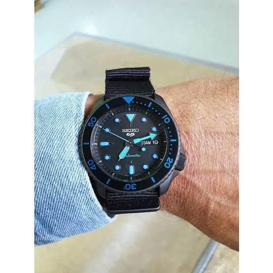 Seiko 5 Sports 100M Automatic Men's Watch Blue Hands Index Stealth All BLACK Nylon Strap SRPD81K1