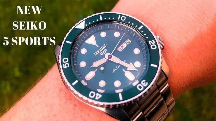 Seiko 5 Sports 100M Automatic Men's Watch HULK Green Bezel Dial SRPD61K1