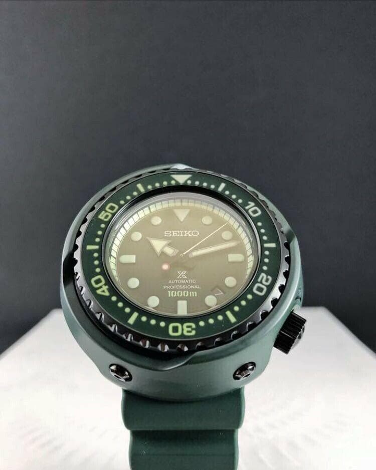 Seiko 1000M LE Tuna Gundam Mobile Suit Zeon MS-06C Zaku II SLA029J1