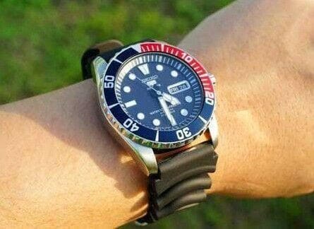 Seiko 5 Sports Japan Made Pepsi Sea Urchin Automatic Watch Rubber Strap SNZF15J2