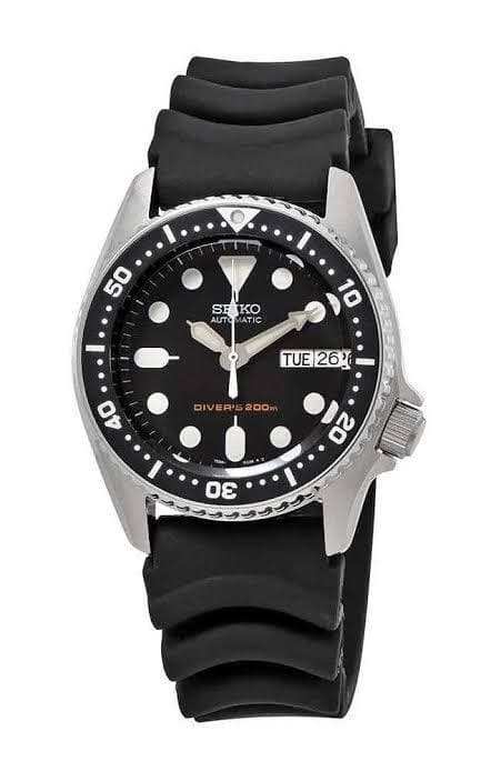Seiko Black SKX 200M Diver's Junior Size Rubber Strap Watch SKX013K1