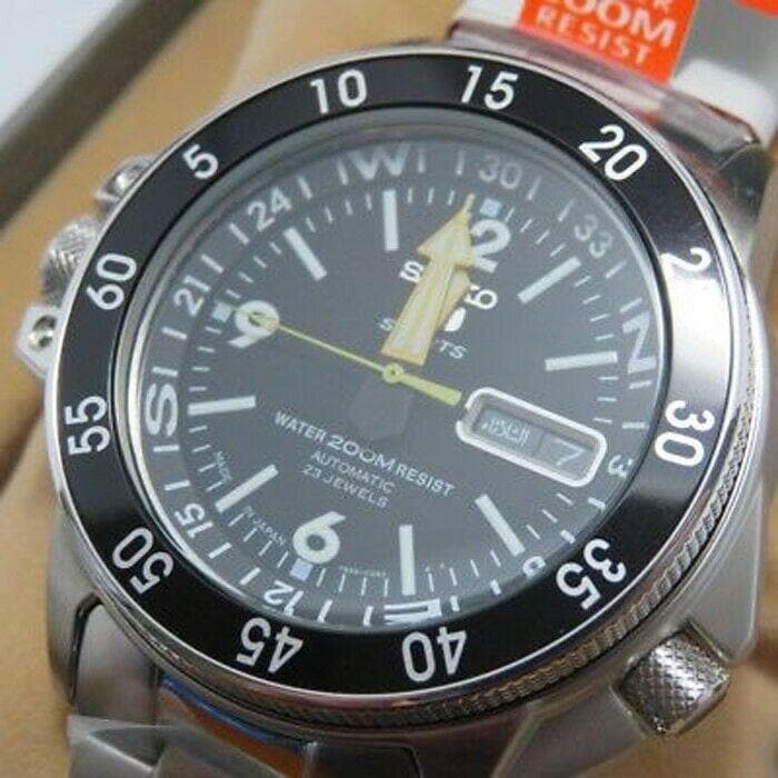 Seiko Japan Made Map Meter Black Atlas/Land Shark 200M Men's Watch SKZ211J1
