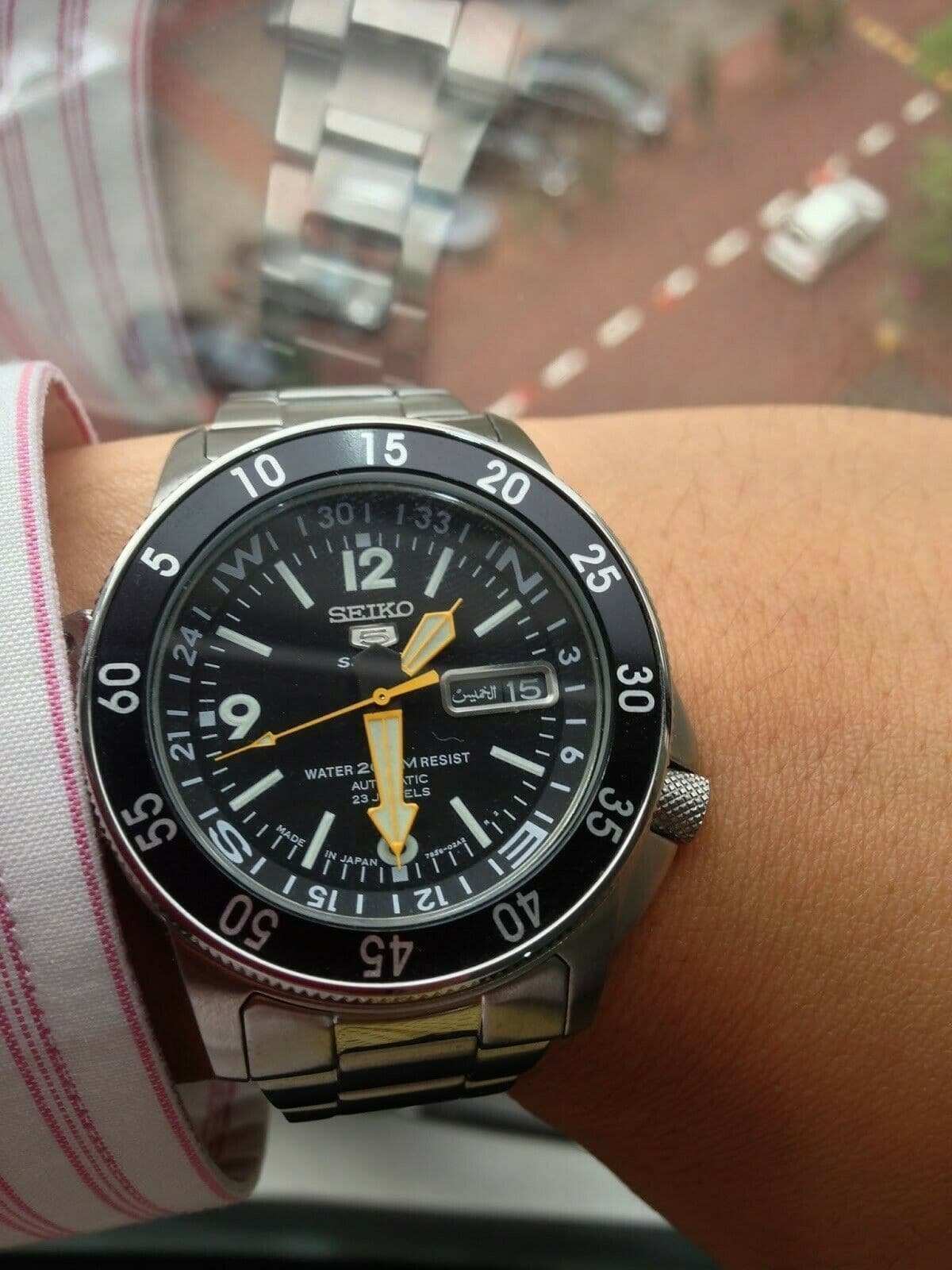Seiko Japan Made Map Meter Black Atlas/Land Shark 200M Men's Watch SKZ211J1