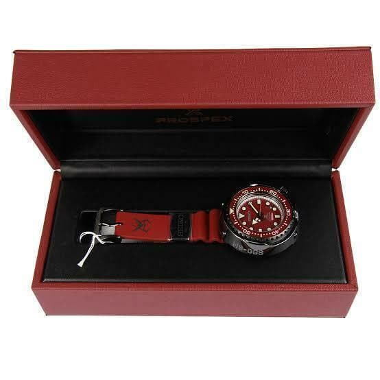 Seiko JDM 1000M LE Gundam Mobile Suit Zeon MS-06S Char's Zaku II Watch SBDX029