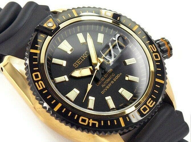 Seiko Limited Edition Men's "Stargate" II Rubber Strap Watch SRP510K1