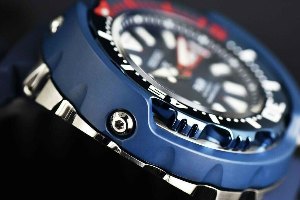 Seiko SE PADI Blue Ceramic Shroud Tuna 200M Diver's Men's Watch SRPA83J1