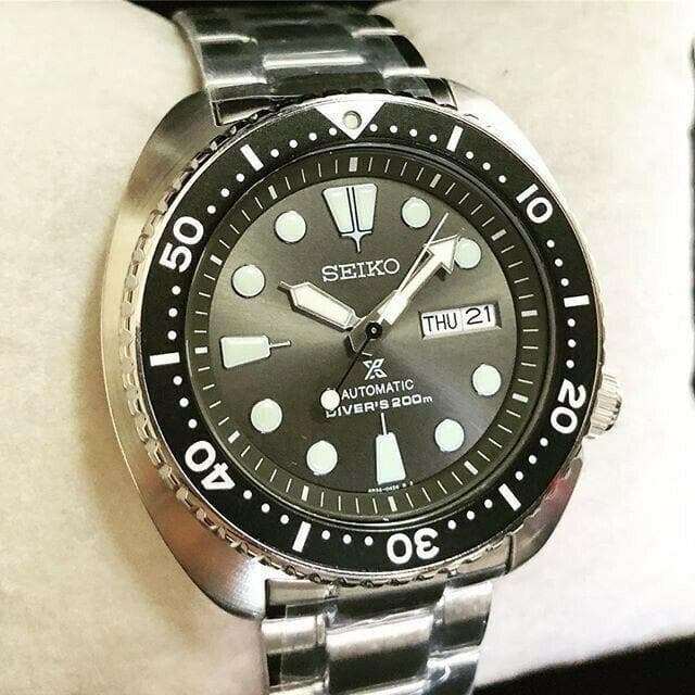 Seiko Turtle "Grey Batman" 200M Diver's Men's Watch SRPC23K1