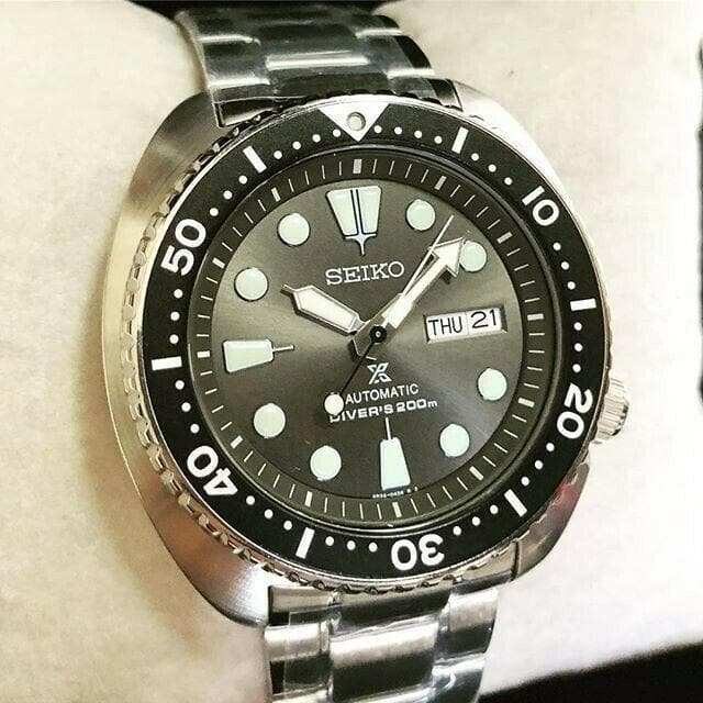 Seiko Turtle "Grey Batman" 200M Diver's Men's Watch SRPC23K1