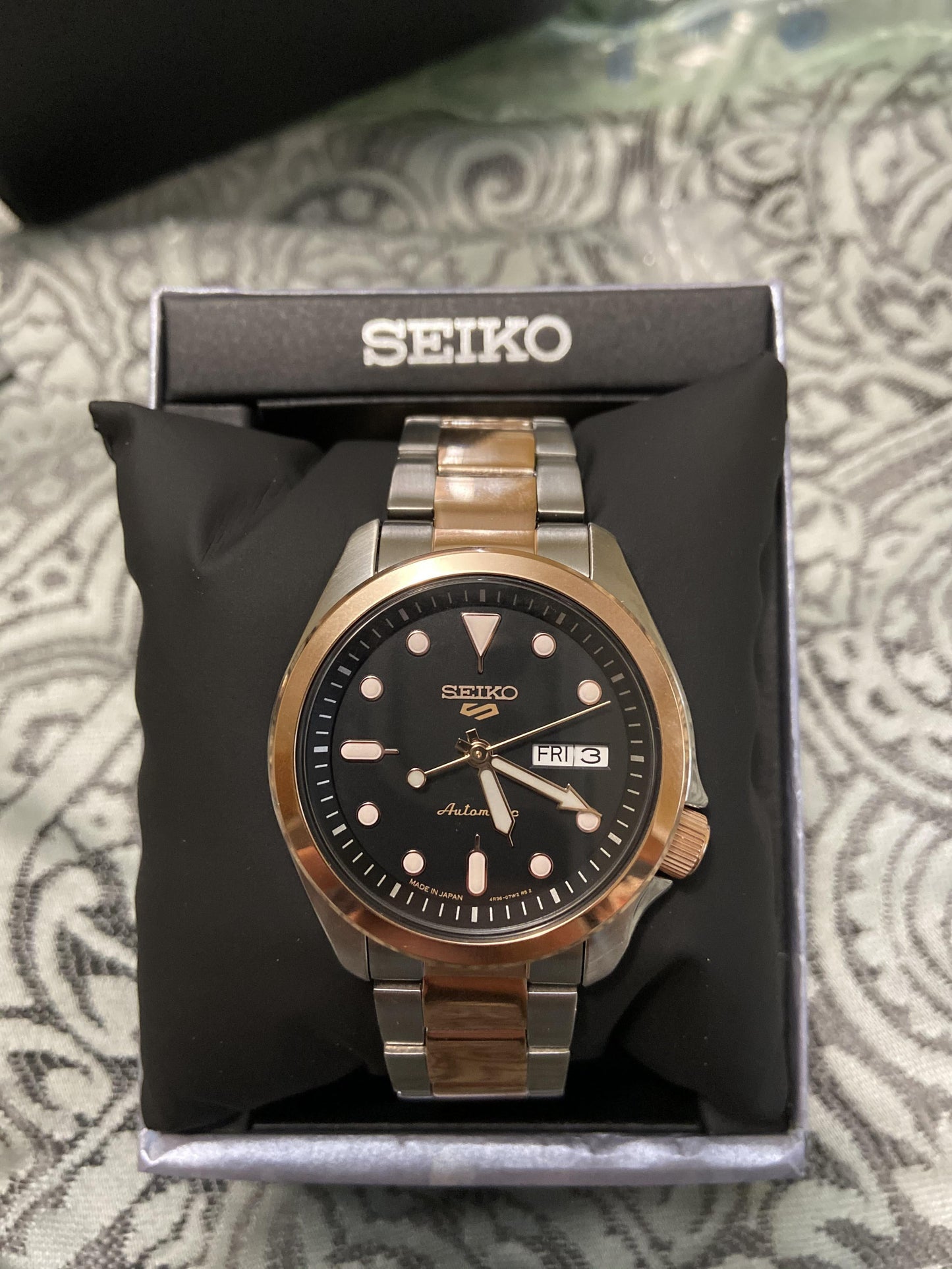 NEW Seiko 5 Sports 100M Automatic Men's Watch Black Dial 2 Tone Rose Gold Plated SRPE58K1 - Diligence1International