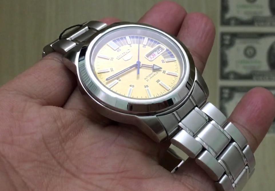 Seiko 5 Classic Men's Size Yellow Dial Stainless Steel Strap Watch SNKK29K1 - Diligence1International