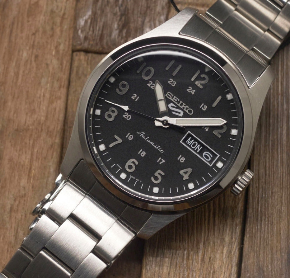Seiko 5 100M Field Sports Style Black Dial Automatic Watch SRPJ81K1