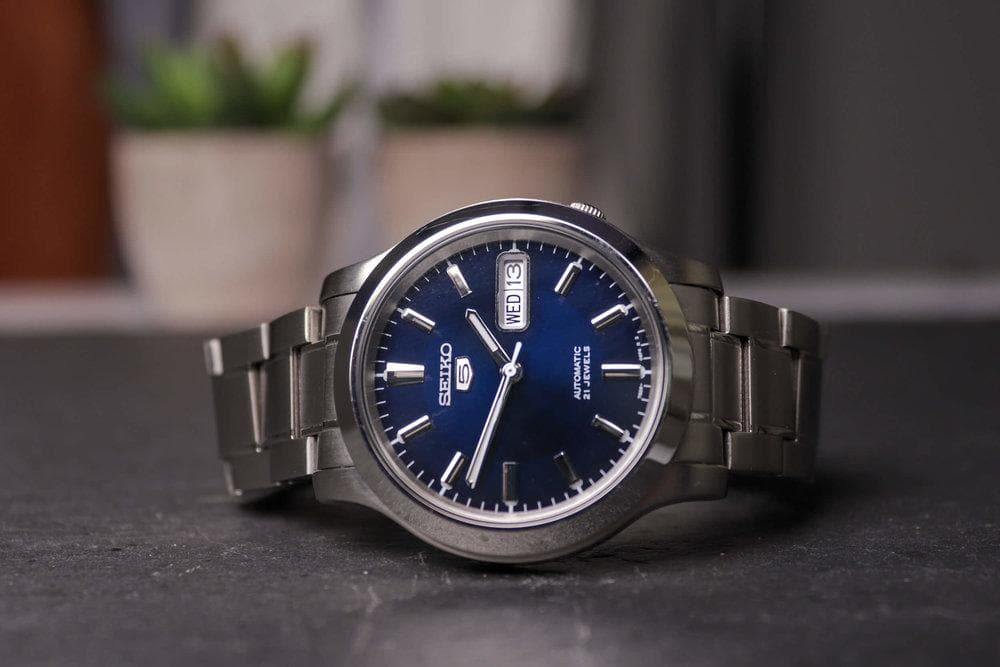 Seiko 5 Classic Blue Dial Couple's Stainless Steel Watch Set SNK793K1+SYMD93K1 - Diligence1International