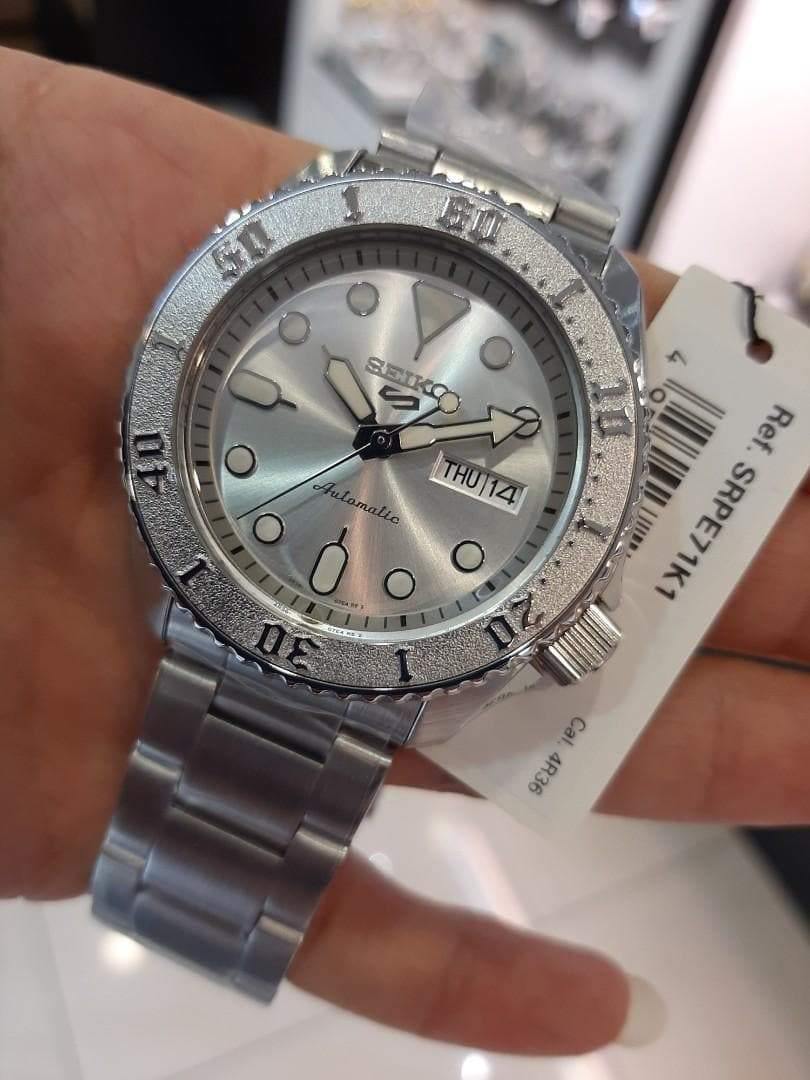 NEW Seiko 5 Sports 100M Automatic Men's Watch All Stainless Steel SRPE71K1 - Diligence1International
