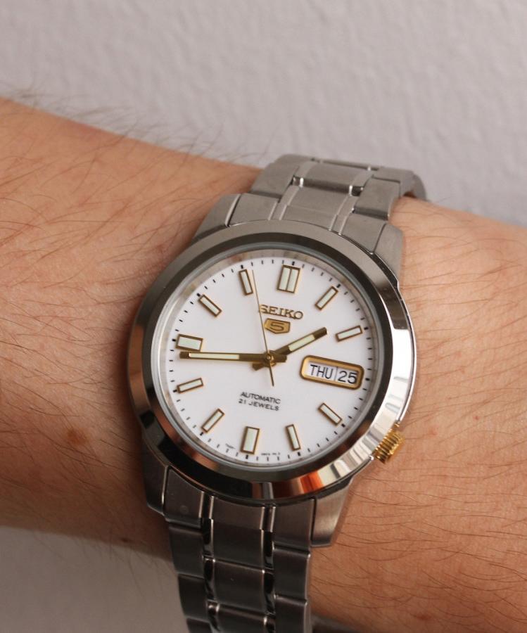 Seiko 5 Classic Men's Size White Dial Stainless Steel Strap Watch SNKK07K1 - Diligence1International
