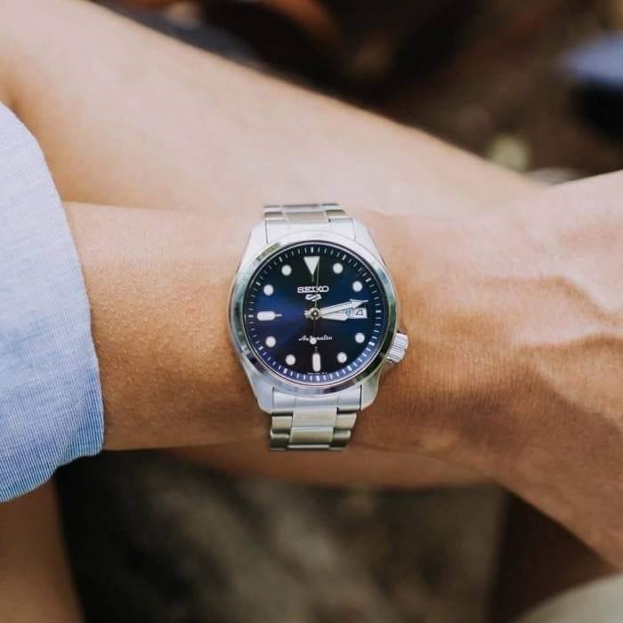 NEW Seiko 5 Sports 100M Automatic Men's Watch Blue Dial SRPE53K1 - Diligence1International